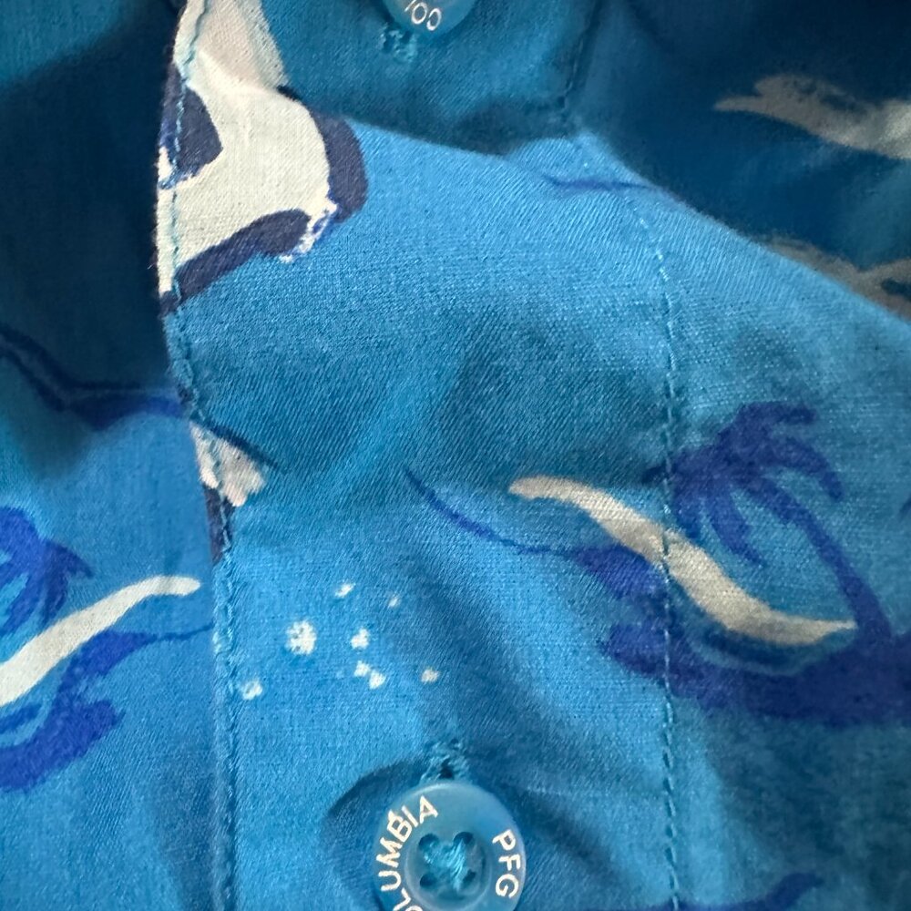 Columbia PFG Tuna Swordfish Fishing Design Men's Blue Hawaiian Shirt Large - Picture 5 of 6